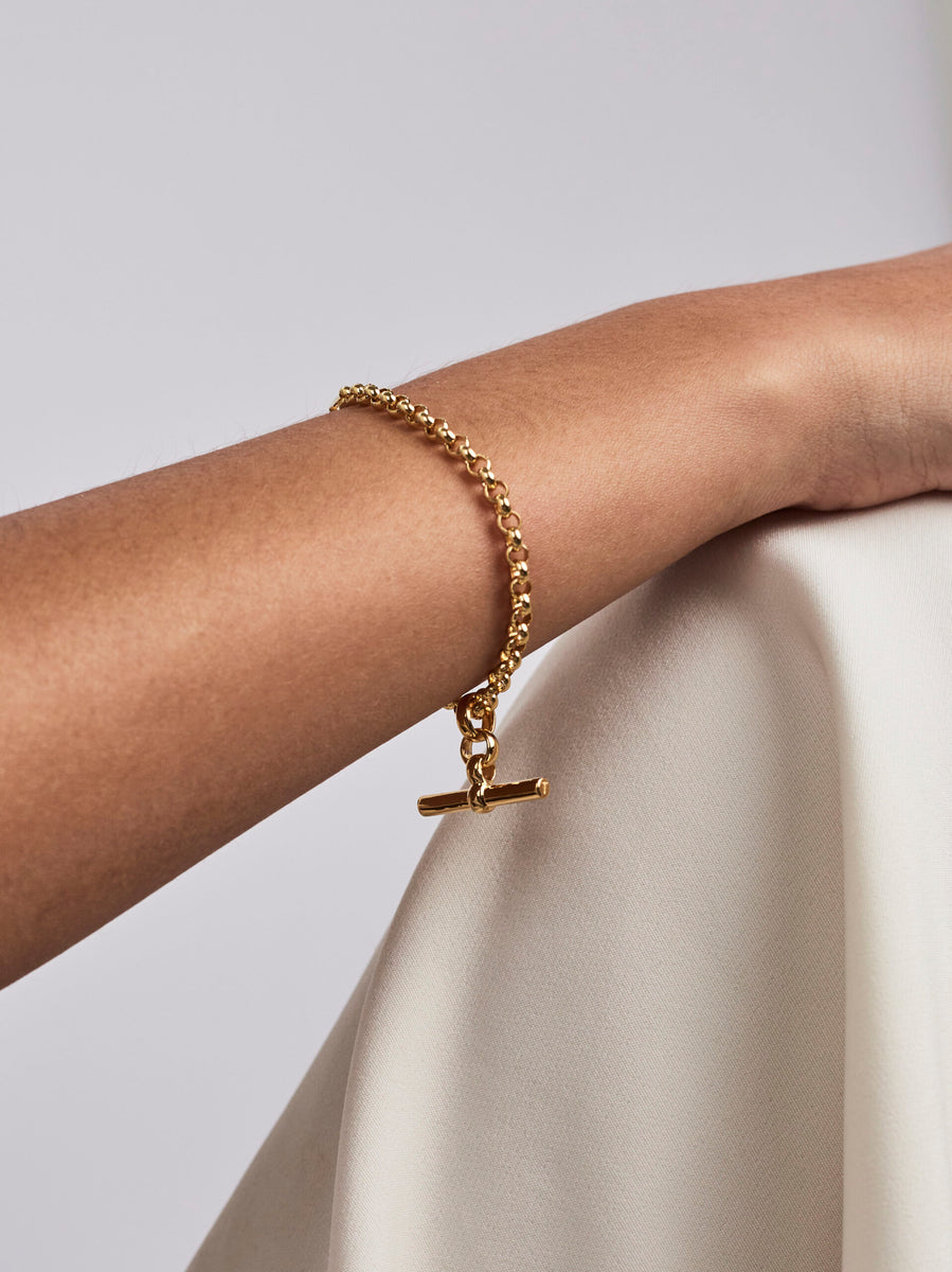 Tilly Sveaas Gold Belcher Bracelet with Gold T Bar Willow Wolf Marlborough